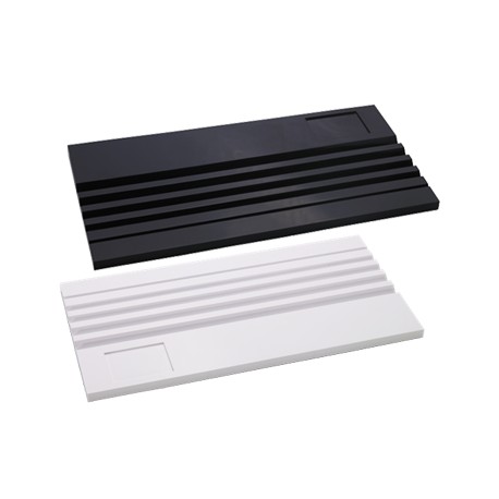 Plateau noir à rainures 